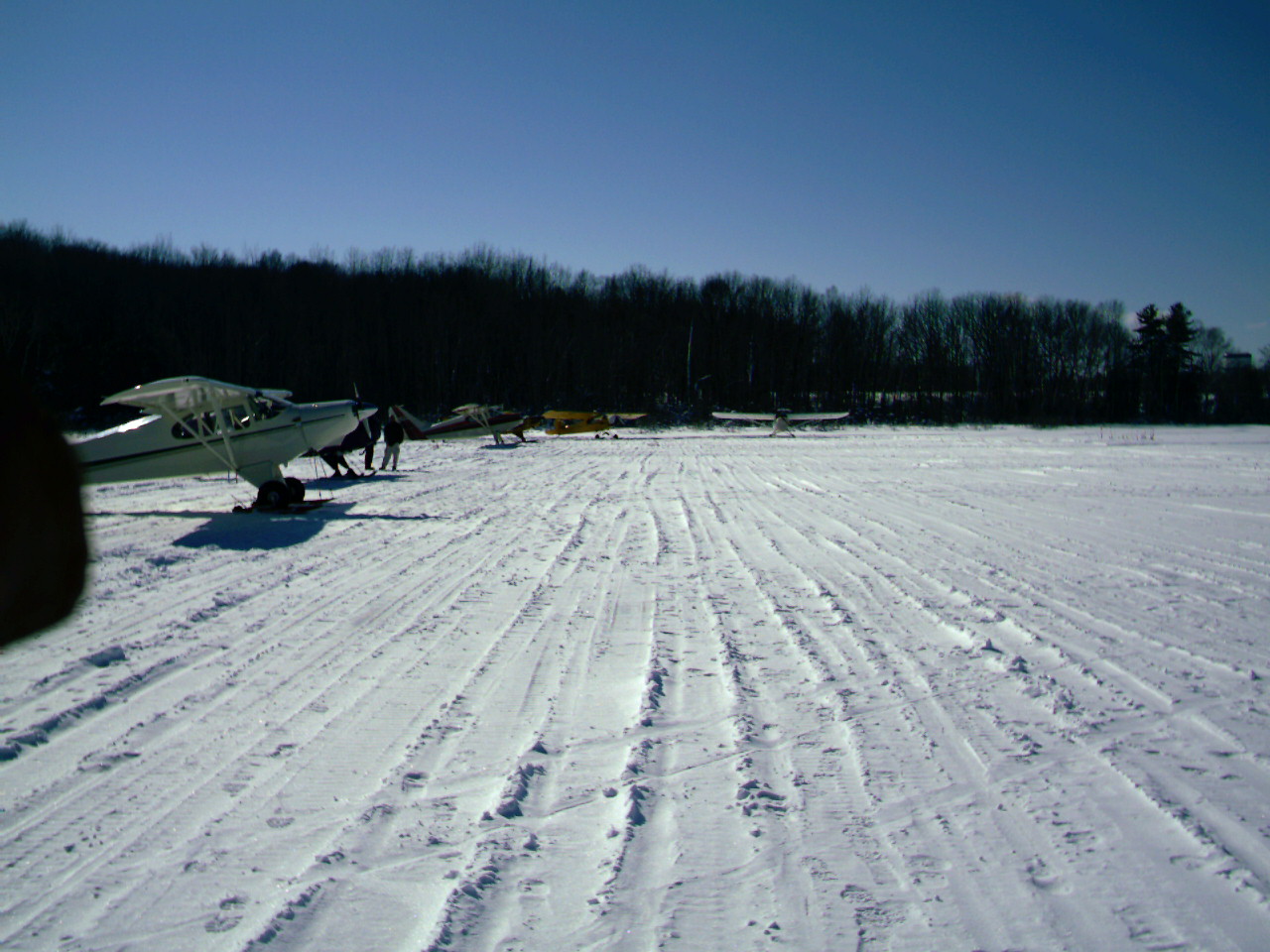 ski plane fly in 021106 011